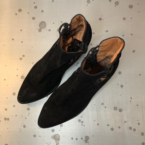 Like New Jeffrey Campbell - Dubois Bootie, Black Distressed Suede - Picture 5 of 8